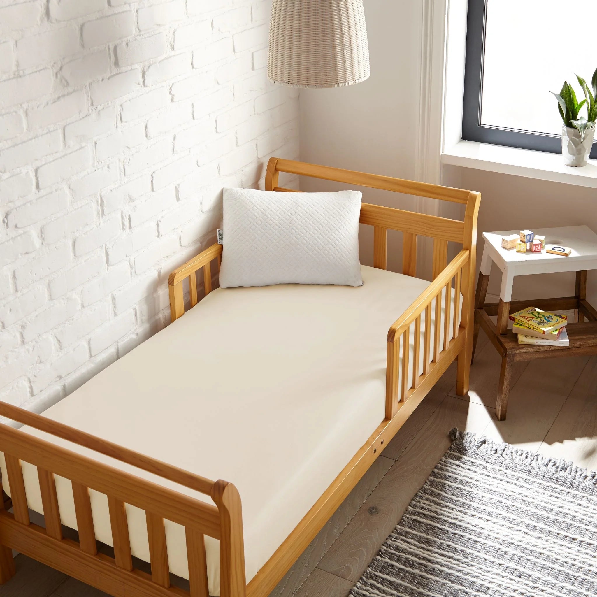 Bamboo Crib Fitted Sheet – Soft, Cooling & Breathable