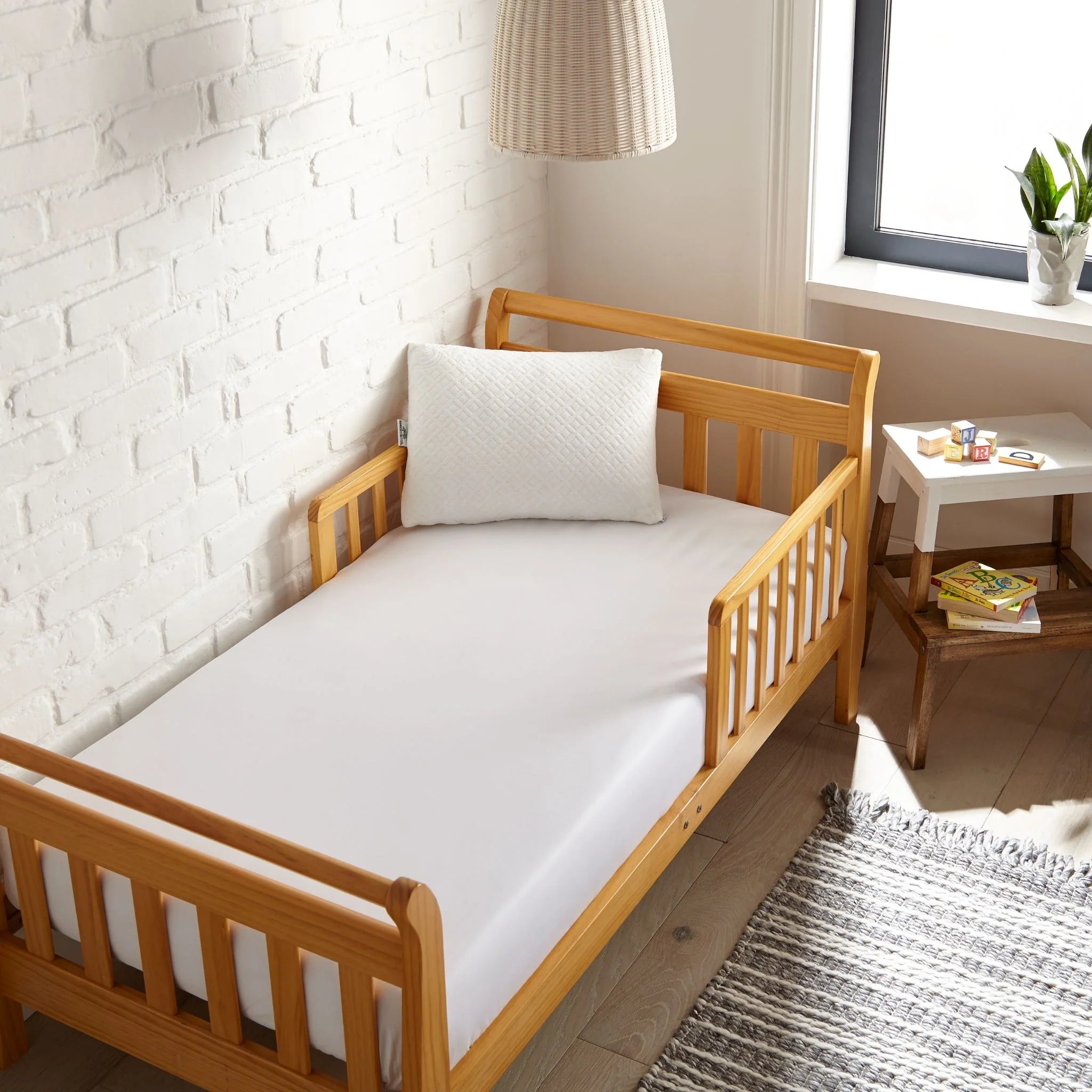 Bamboo Crib Fitted Sheet – Soft, Cooling & Breathable